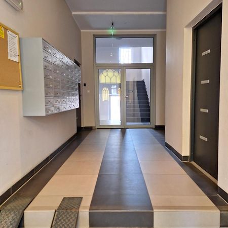 Apartament 51 Z Miejscem Parkingowym Lägenhet Stary Toruń Exteriör bild